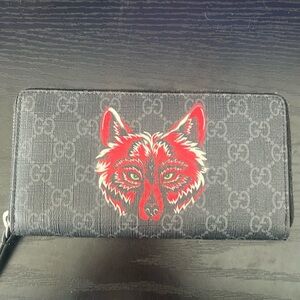 Gucci long wallet